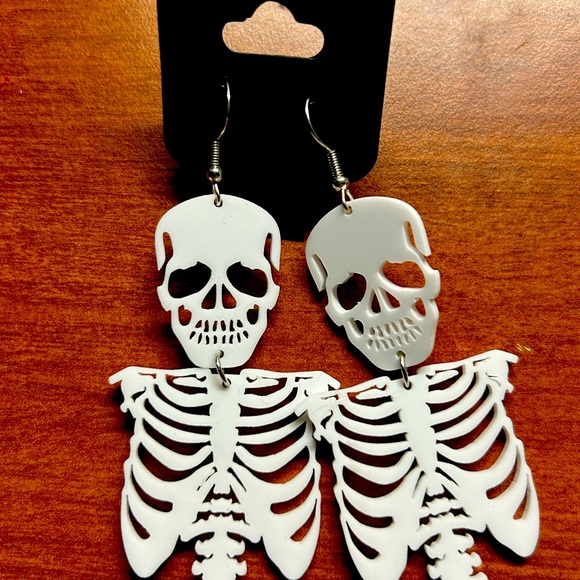 Hanging Skeleton Earrings - Picture 1 of 1